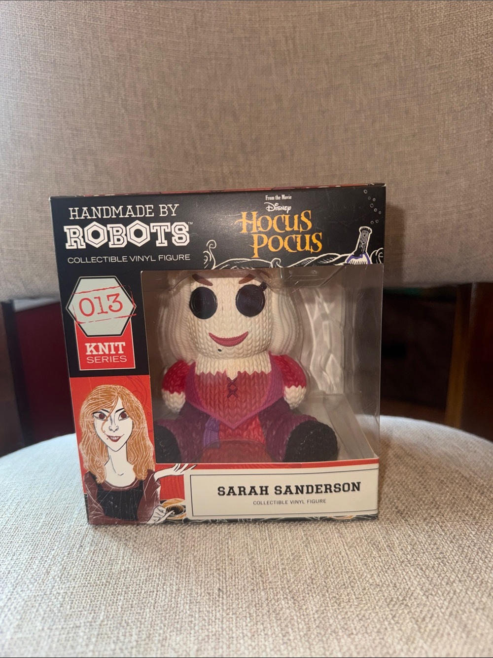 HM Robots Disney Hocus Pocus SARAH SANDERSON Vinyl Figure #13 ‎ Knit Series nib